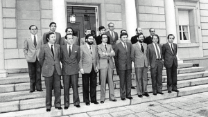 Fóto de Felipe González y sus ministros